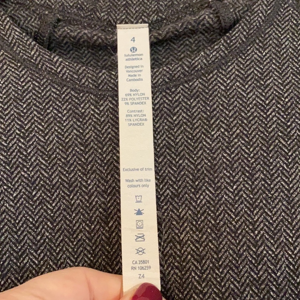 Lululemon Think Fast Long Sleeve Athletic Pullover - Picture 6 of 7